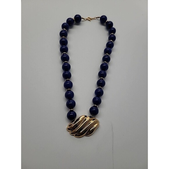 Vintage Avon Blue Bead Necklace Gold Tone Pendant Statement Jewelry - Picture 9 of 11